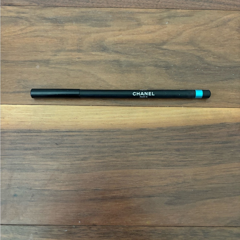CHANEL le crayon kohl intense eye pencil Aqua
